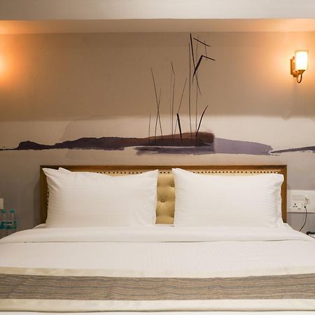 Ariena By Spree Hotels Goa Morjim Kültér fotó