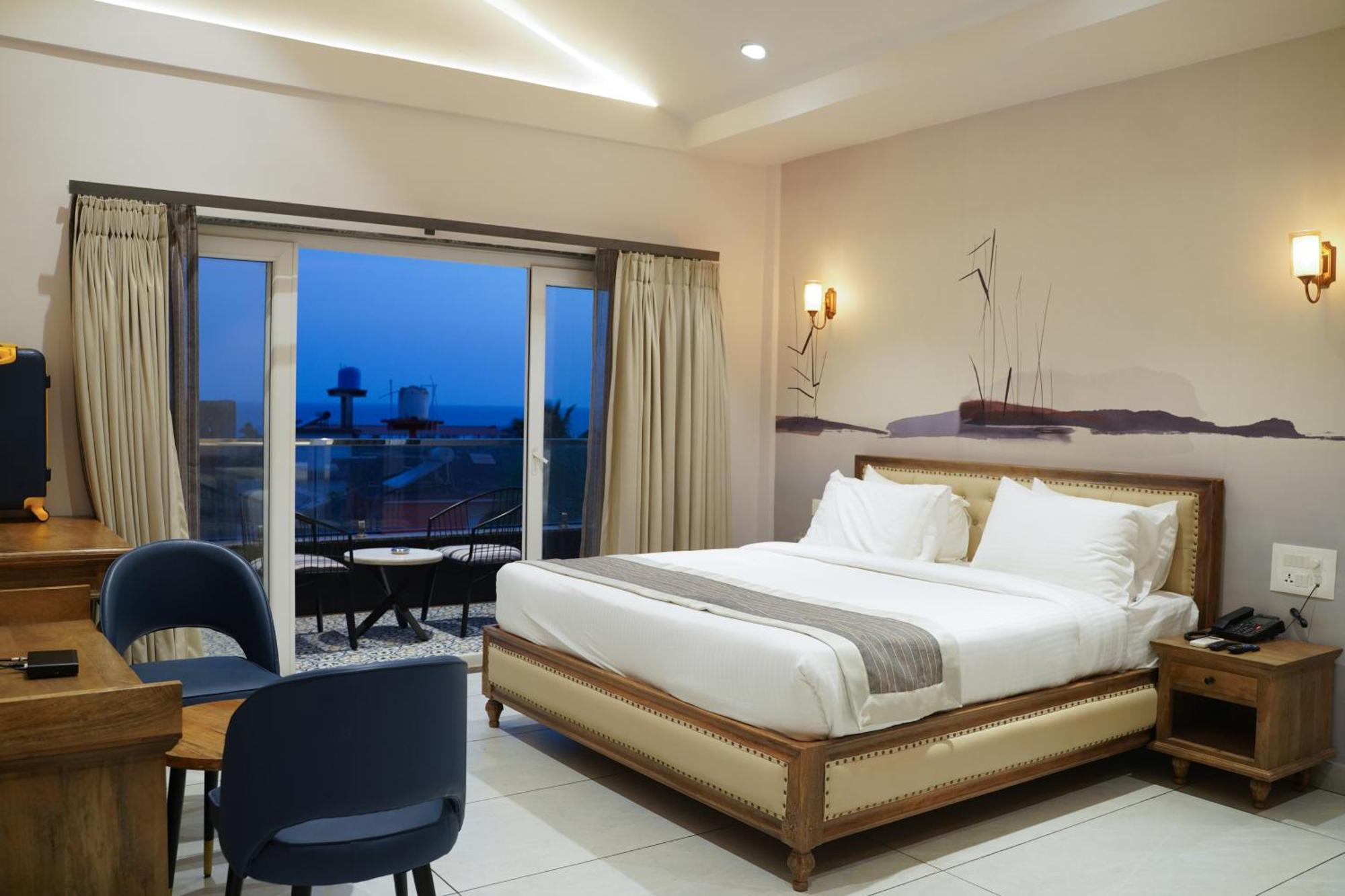 Ariena By Spree Hotels Goa Morjim Kültér fotó