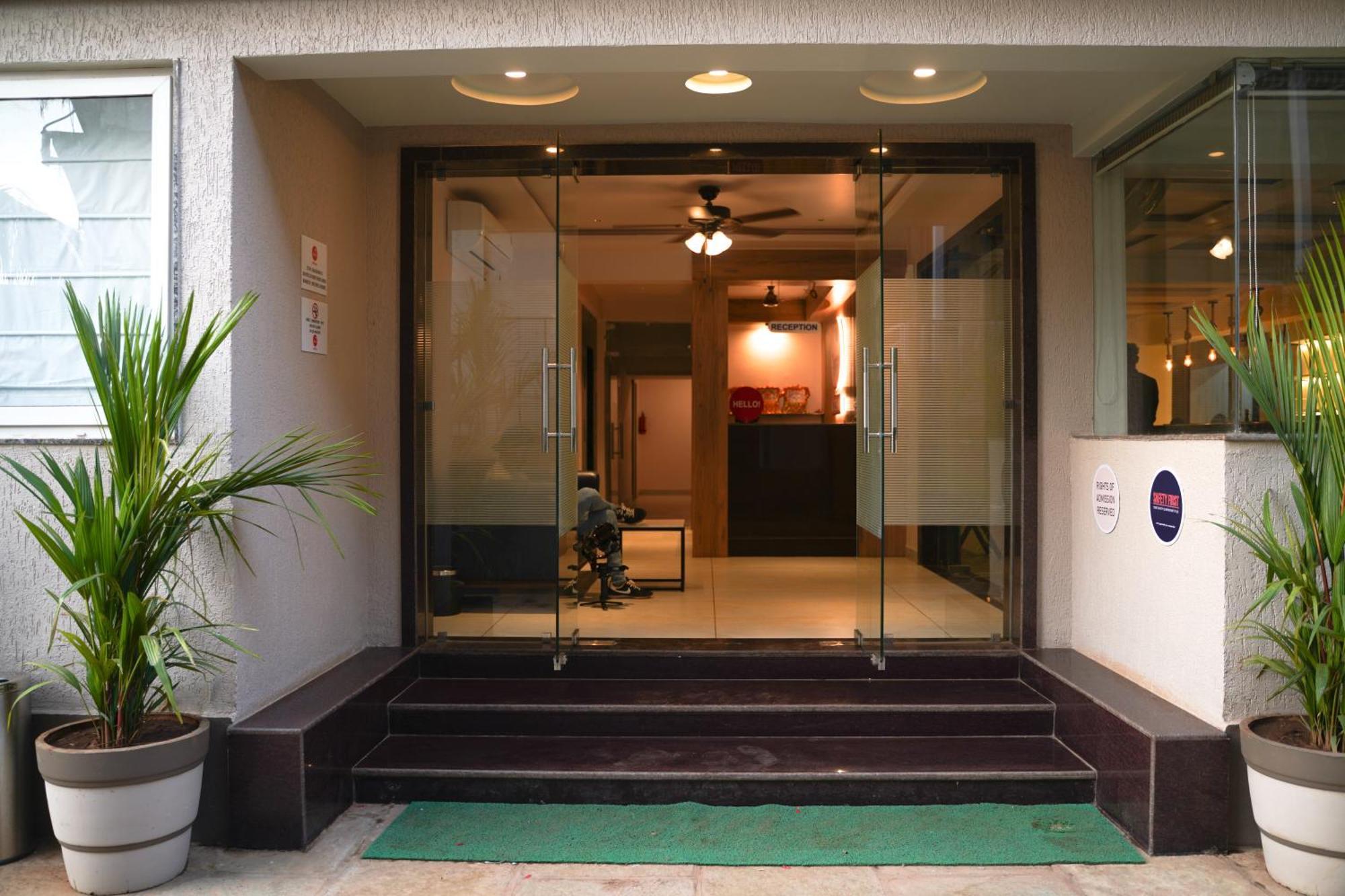 Ariena By Spree Hotels Goa Morjim Kültér fotó