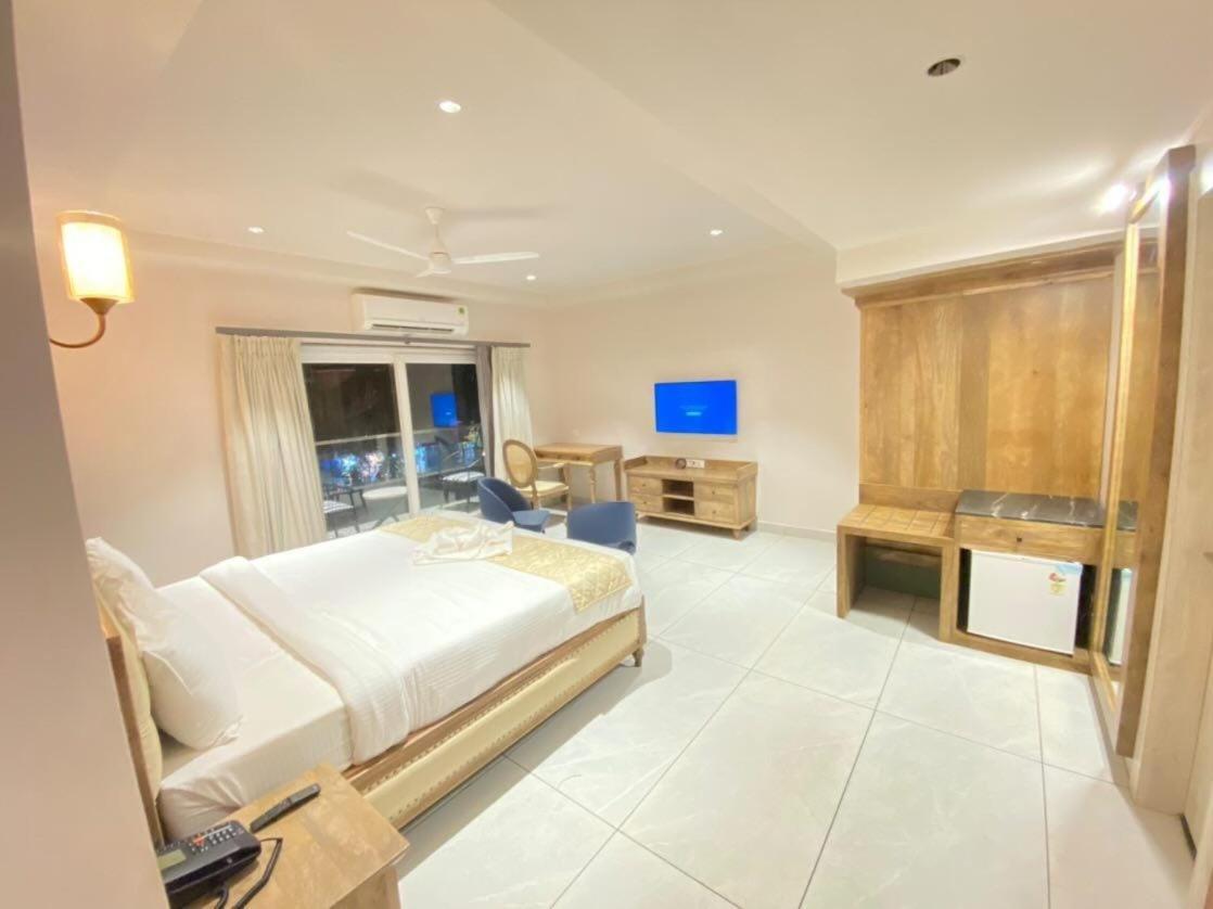 Ariena By Spree Hotels Goa Morjim Kültér fotó