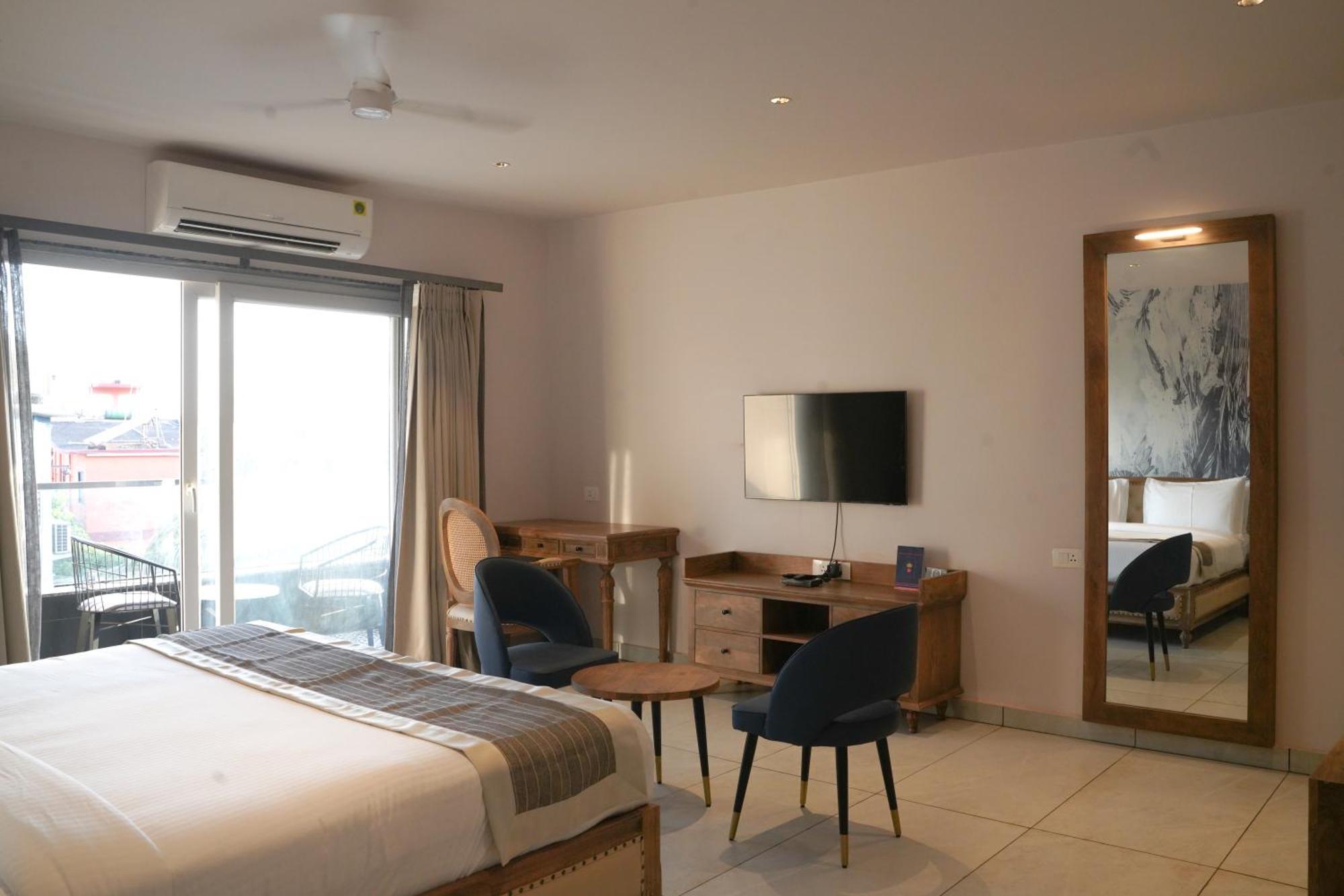Ariena By Spree Hotels Goa Morjim Kültér fotó