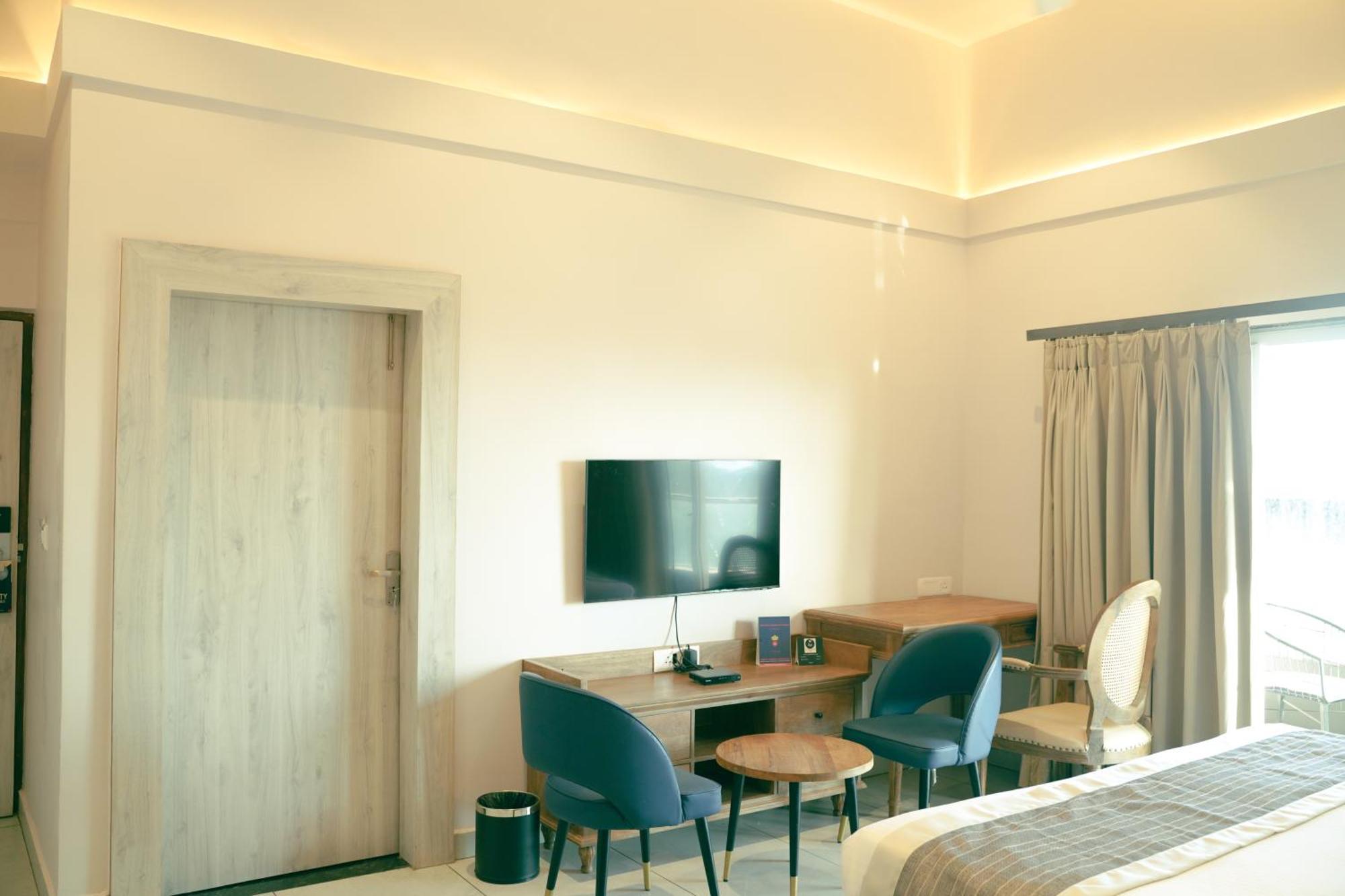 Ariena By Spree Hotels Goa Morjim Kültér fotó