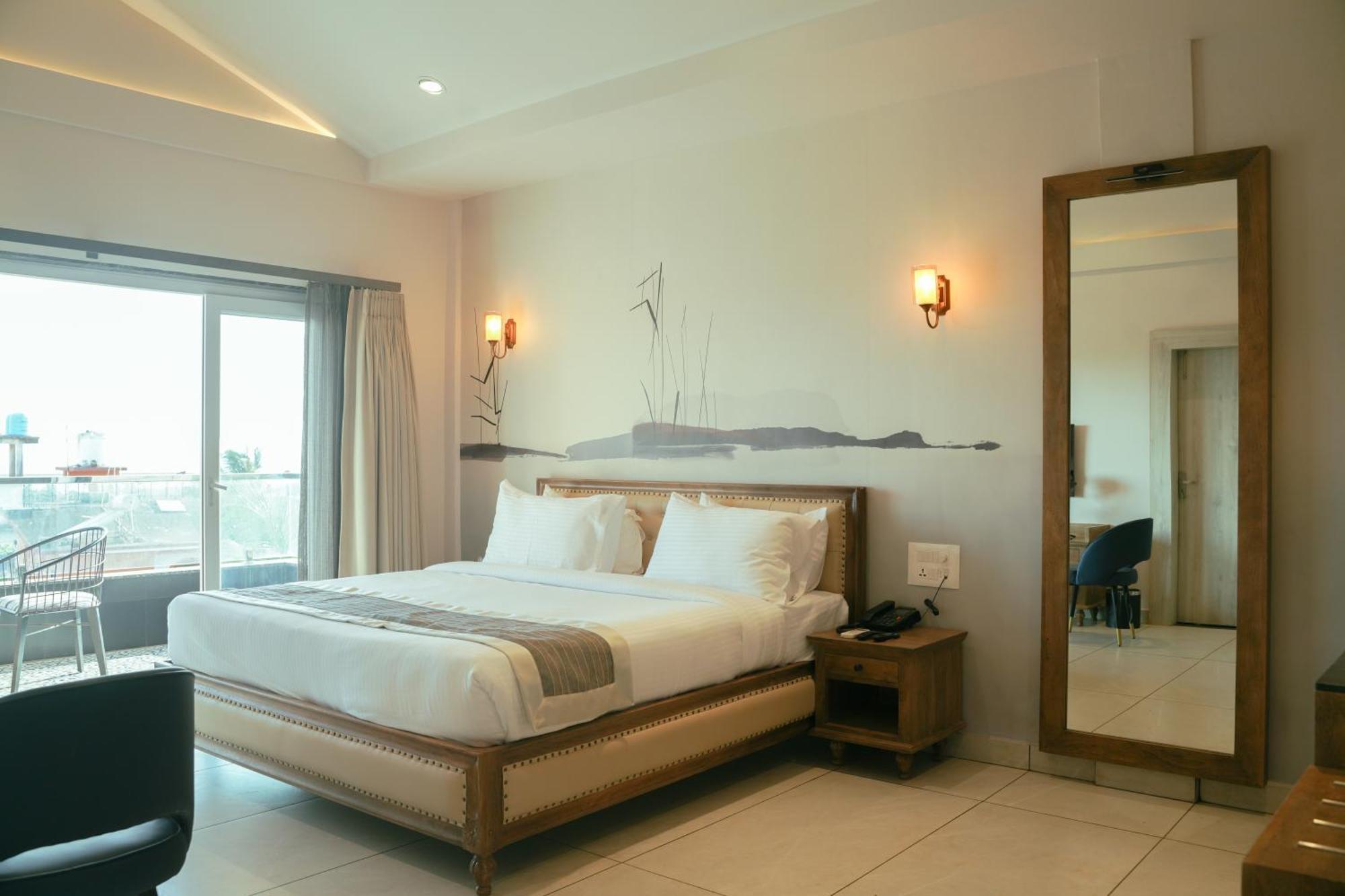 Ariena By Spree Hotels Goa Morjim Kültér fotó